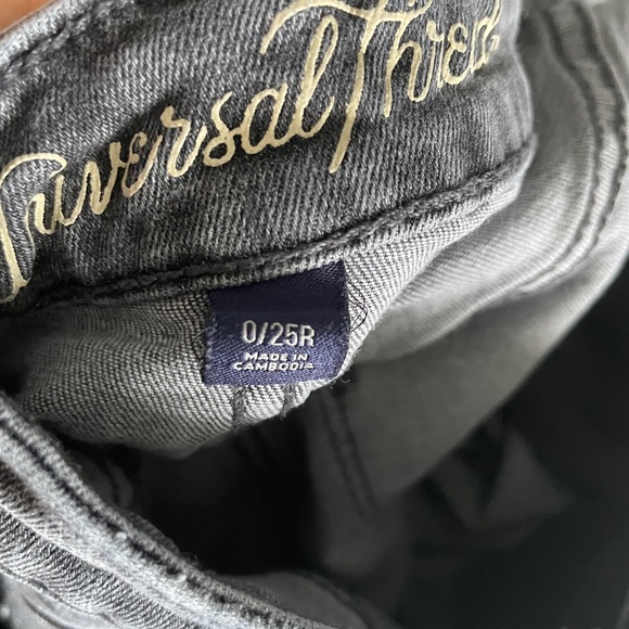 Universal Thread, distressed high rise skinny jean - Picture 5 of 5